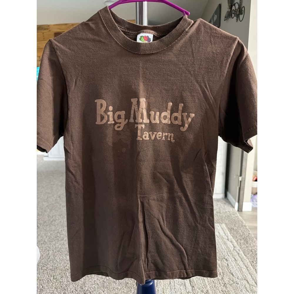 Fruit of the Loom Big Muddy Tavern T-Shirt Brown Hartsburg Missouri Small